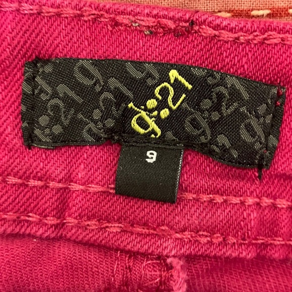 g21 women’s size 9 waist 30.5” inseam 30.75” rise 7.75” bright Pink Denim Jeans - Picture 2 of 12